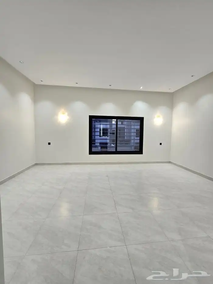 للبيع روف علوى مع ملحقVIP بمدخل سياره من700 ألف أبها المحالة 8