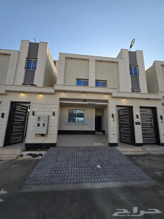 للبيع متبقي شقه ارضي 6غرف حوش مدخل سياره 520ألف أبها المحالة 0