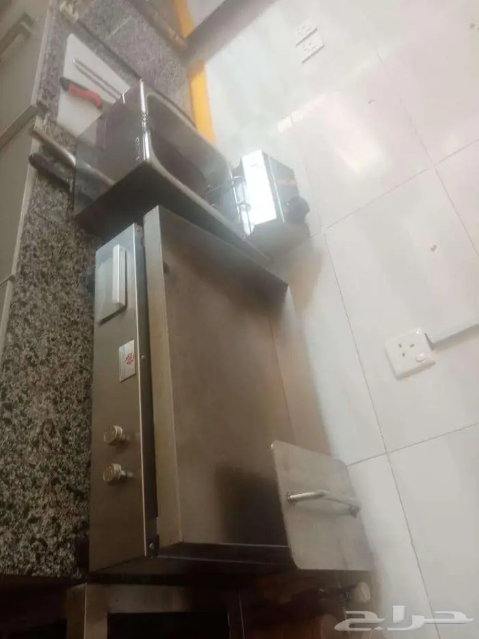 بوفيه بشارع الفايزية بريده للتقبيل 15