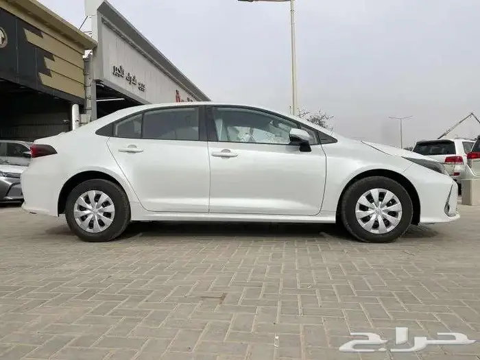 تويوتا كورولا 2025- ستاندر محرك2.000 1