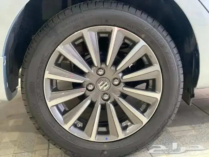 سوزوكي سياز الفئة الأولى 2025 GL 12