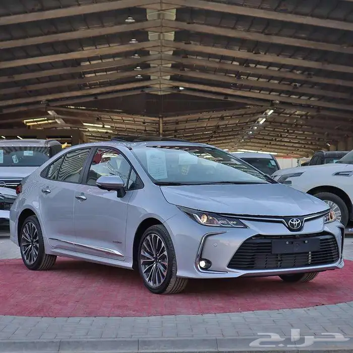 تويوتا كورولا XLI 2.0 مطور فتحة 2025 مبيعات اقساط فقط 0