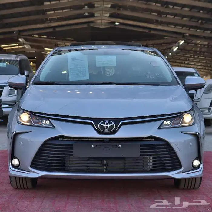 تويوتا كورولا XLI 2.0 مطور فتحة 2025 مبيعات اقساط فقط 4