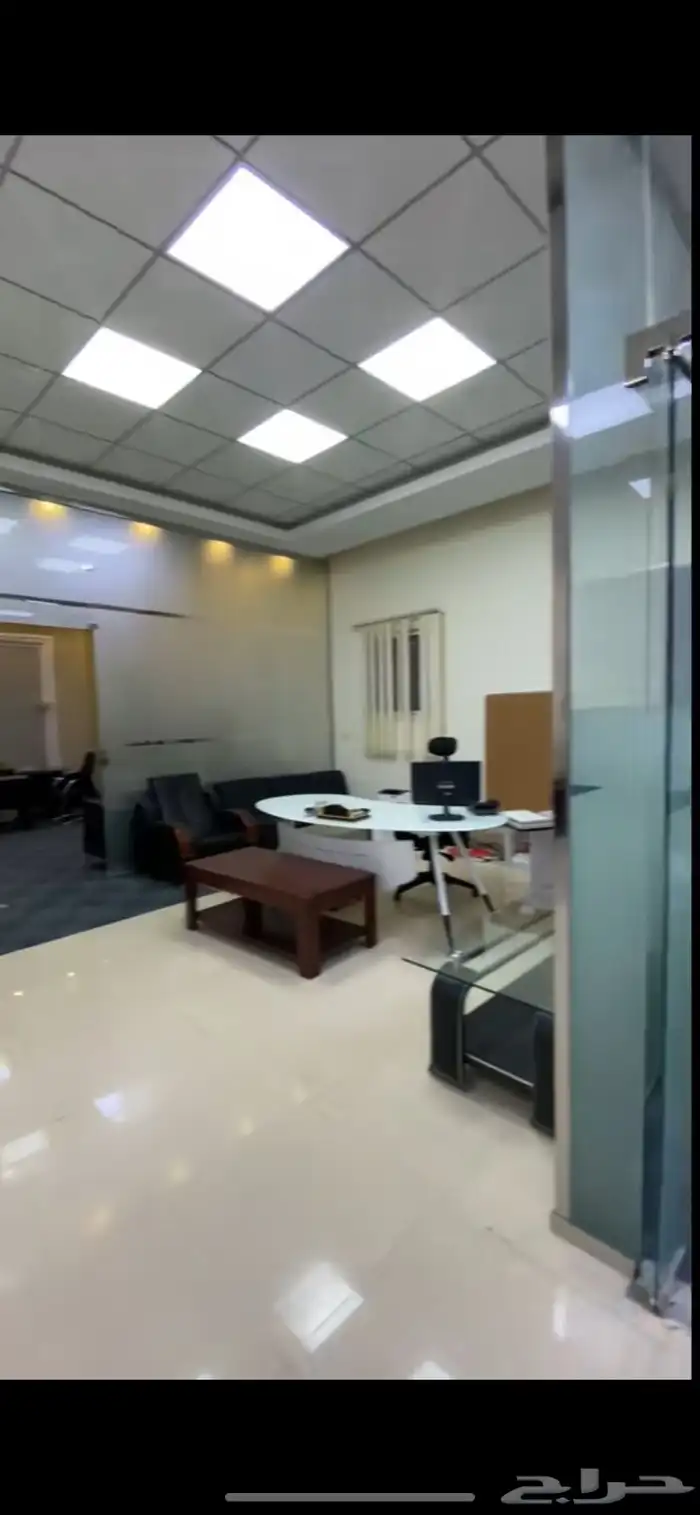 للايجار 3 محلات 10