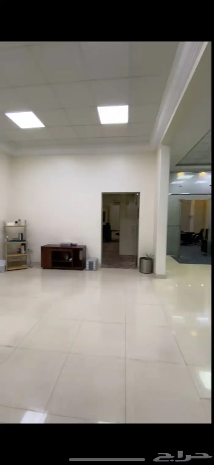 للايجار 3 محلات 9