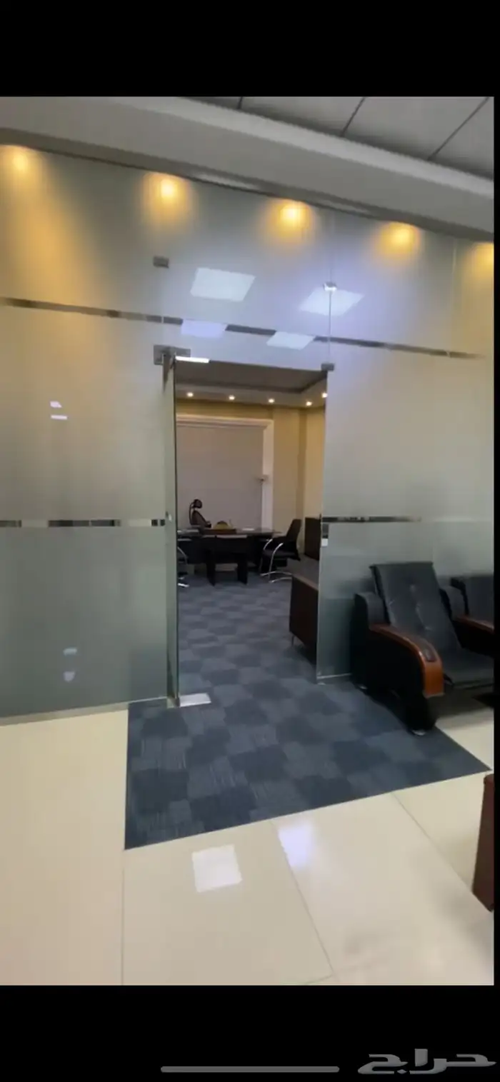 للايجار 3 محلات 12