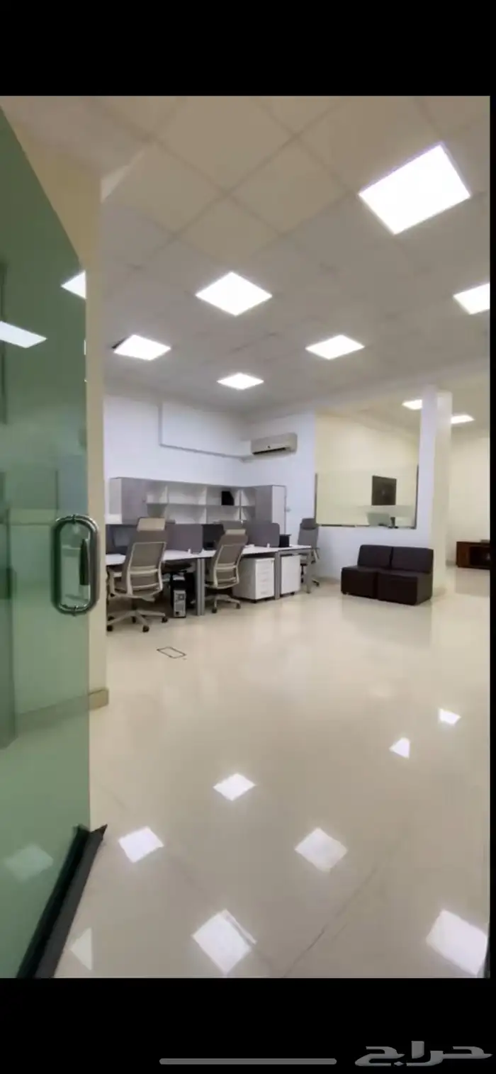 للايجار 3 محلات 5