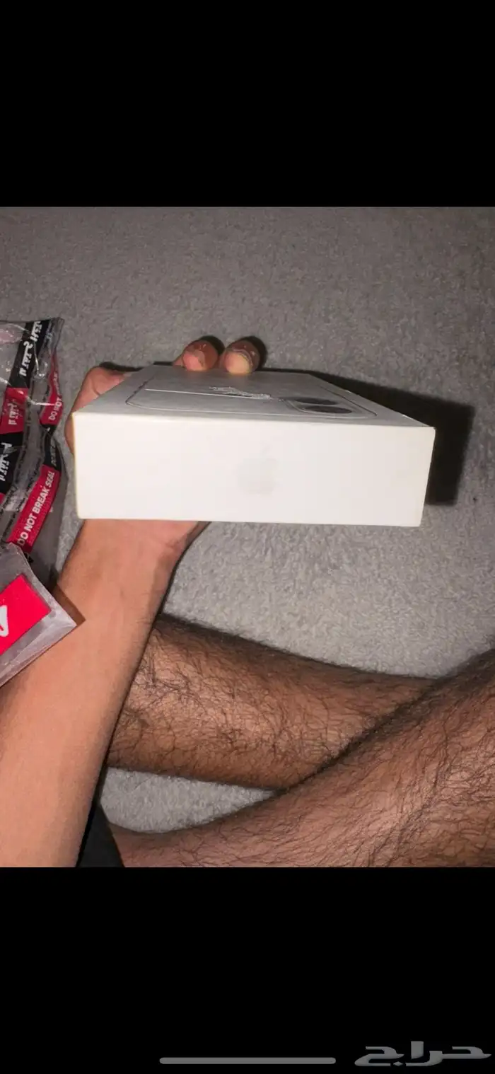 آيفون 16   128 11