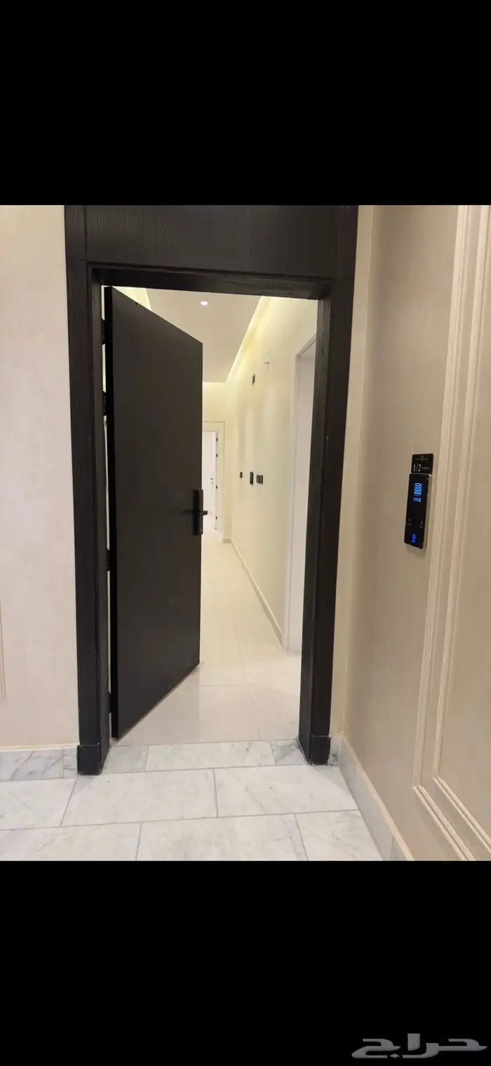 شقه 4 غرف اماميه خلف الياسمين مول للبيع 3