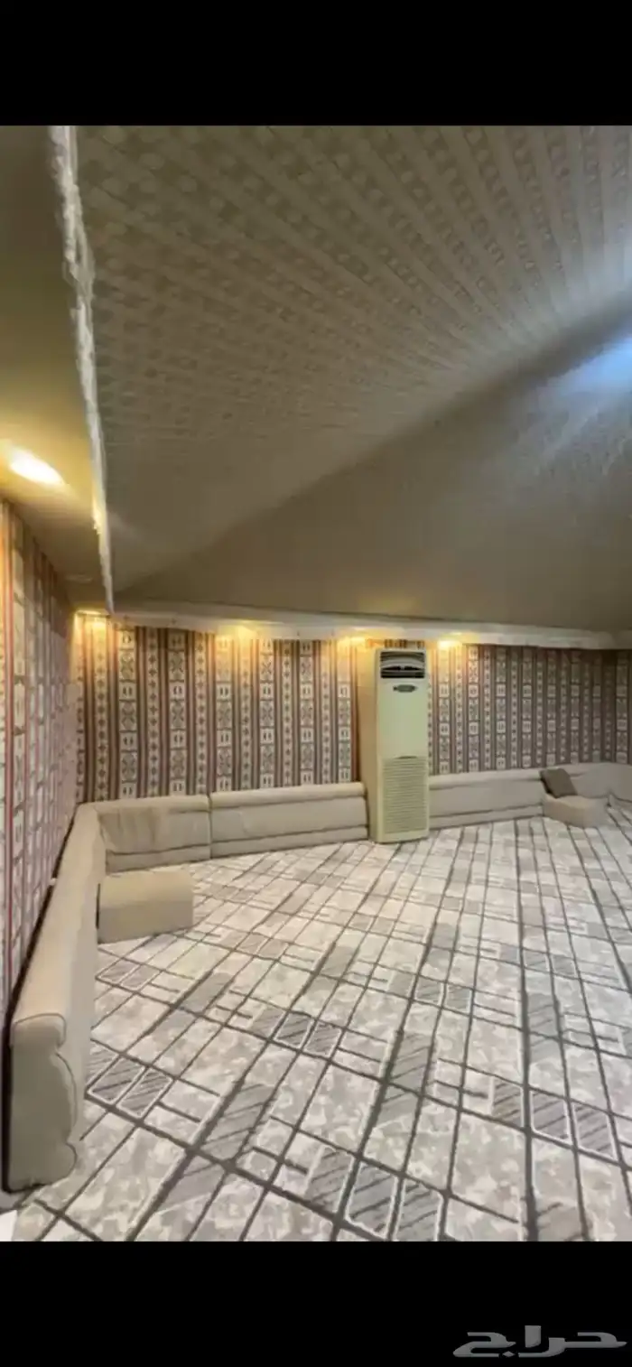 بيت شعر حديد 0