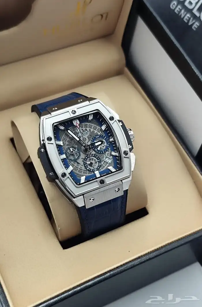 ساعة هبلت مربع 15