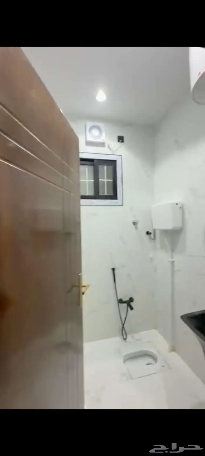 للتمليك فلل روف ارضيه و سيارة حي الشفا720الف 0