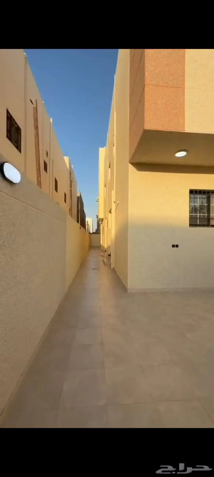 للتمليك فلل روف ارضيه و سيارة حي الشفا720الف 1