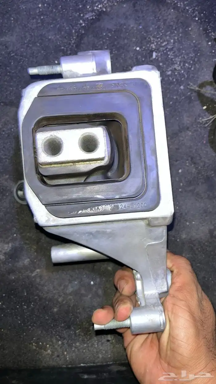 للبيع قطع سوناتا 2020 كرسي قير ومكينه اصلي وكاله 4