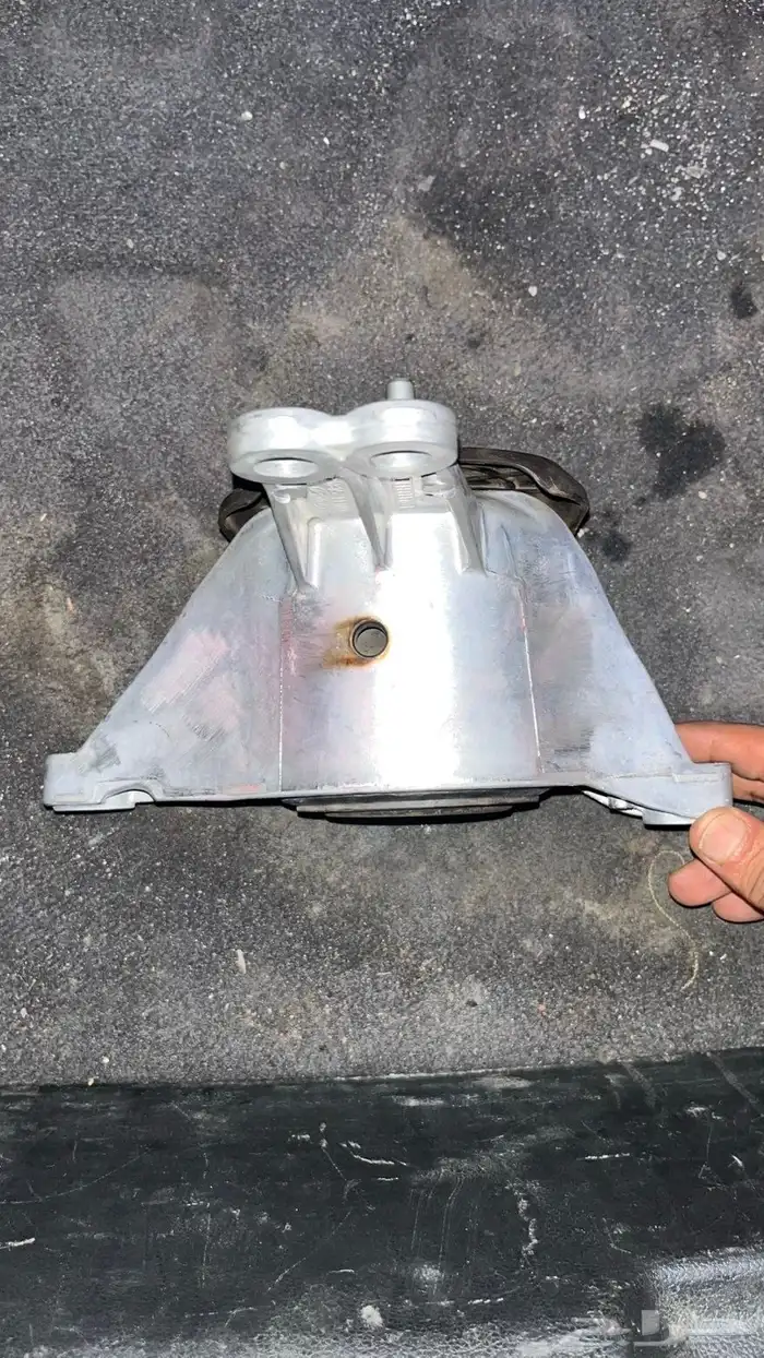 للبيع قطع سوناتا 2020 كرسي قير ومكينه اصلي وكاله 9