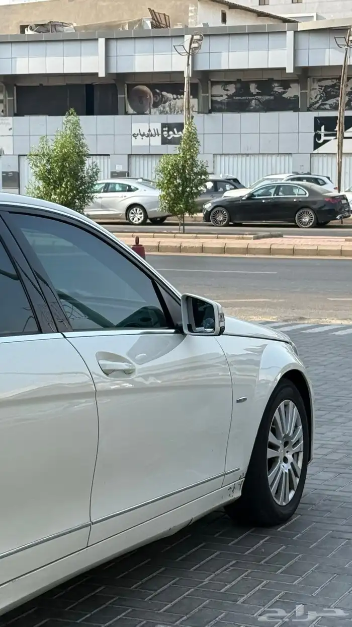 مرسيدس C200 فل كامل 5