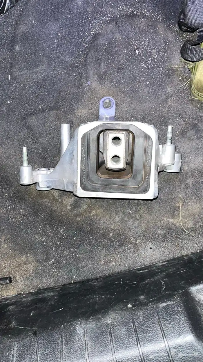 للبيع قطع سوناتا 2020 كرسي قير ومكينه اصلي وكاله 3