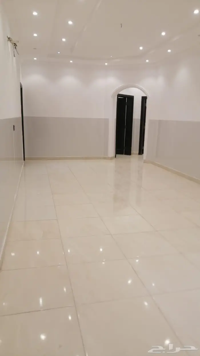 شقة 5 غرف تشطيب رائع ومودرن - الفلاح الحمدانية جدة 0