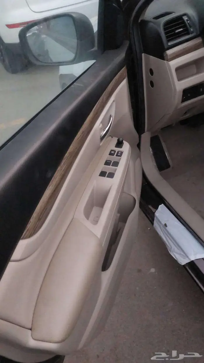 سوزوكي سياز GL 2025 10