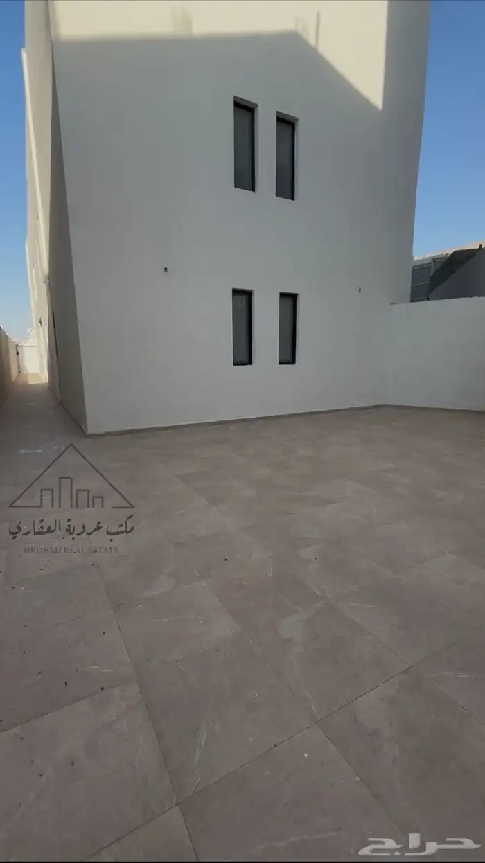 للبيع شقق تمليك دور ارضي 6 غرف وصالة تبوك حي الصفاء 17