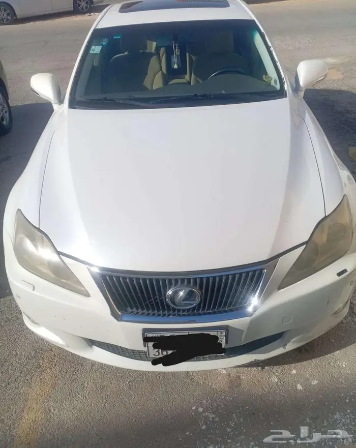 LEXUS IS 4