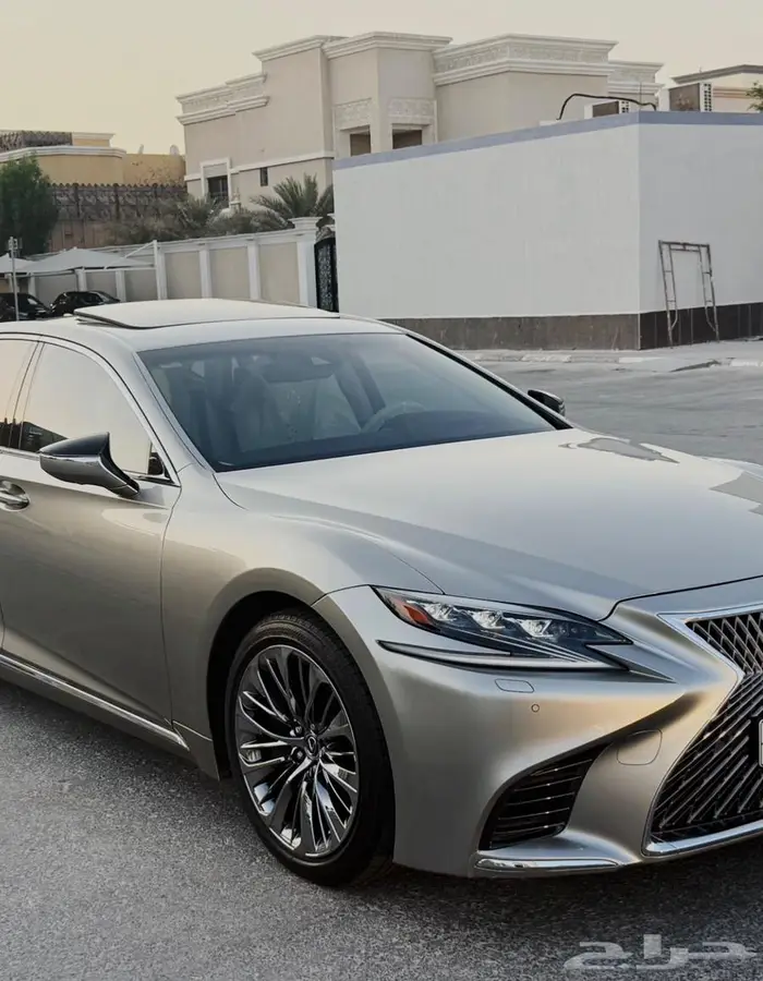 لكزس LS 500 اعلى فئه مخزن بحالة الجديد 0