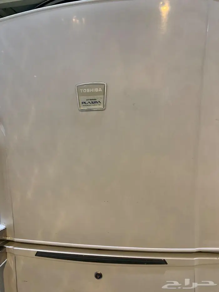 ثلاجة دورا مسطحة وثلاجة توشيبا طويلة 3