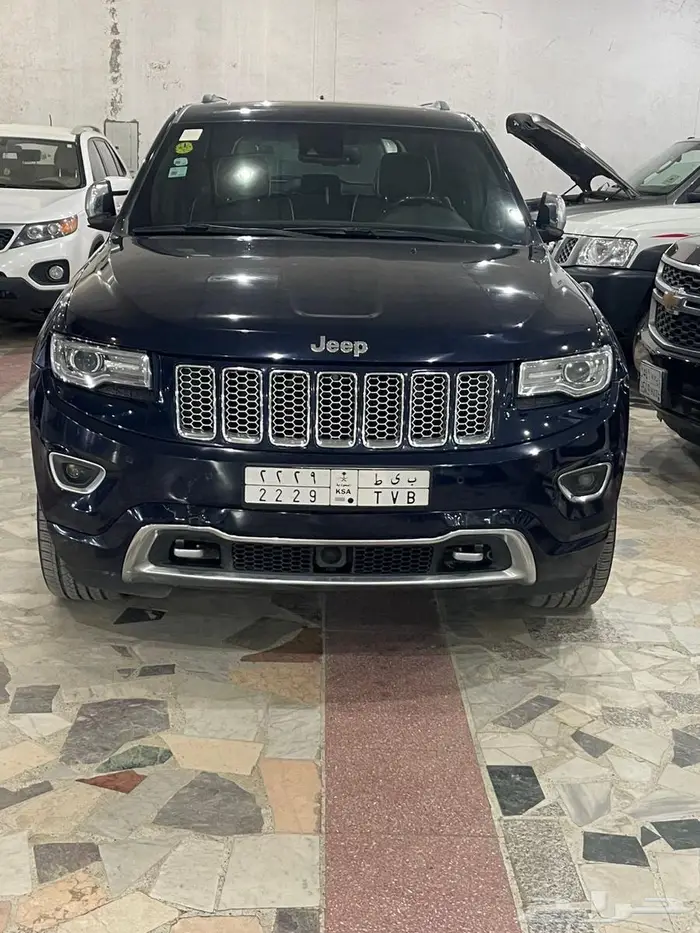 جيب جراند شيروكي اوفرلاند 2014 هيمي 8 سيليندر 5.7 0