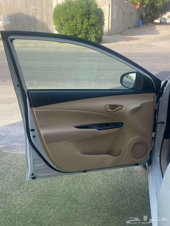 تويوتا يارس 2021 Y استخدام شخصي للبيع 30