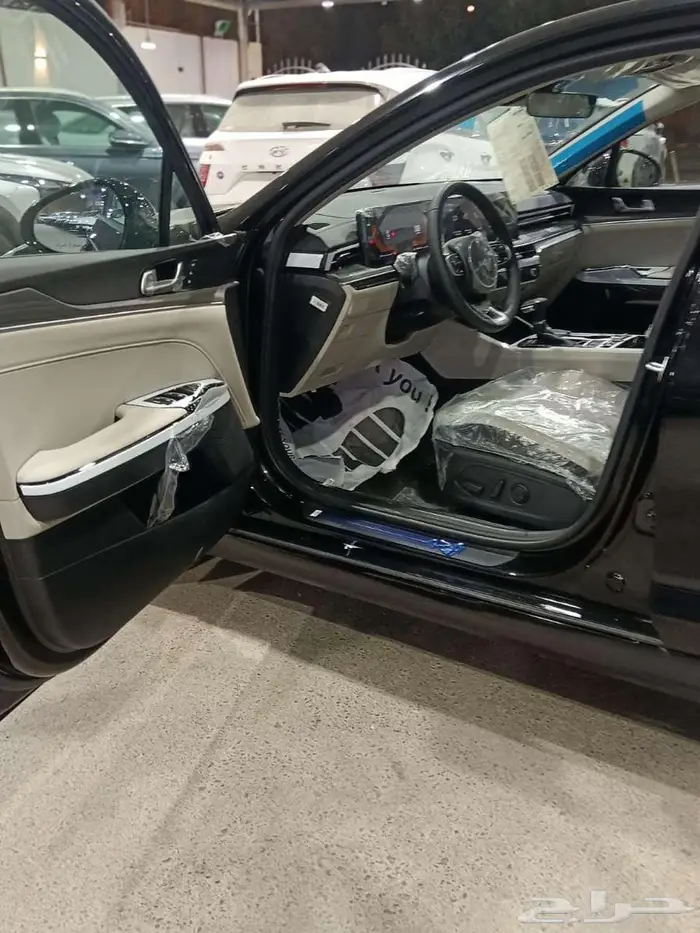 كيا K5 2026 بأقل سعر مع كاميرا خلفية ب 128800 بالضريبة 8