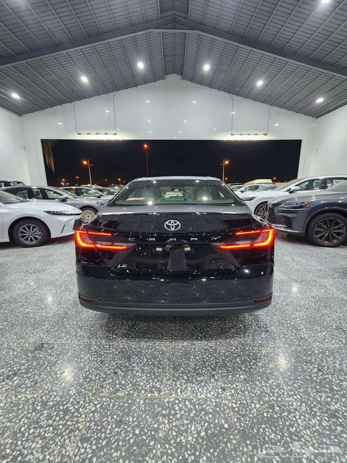 كامري LE فتحه سقف 2025 بنزين السعر 127075 4