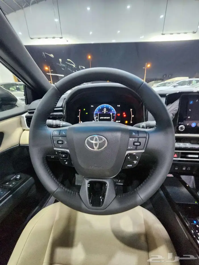 كامري LE فتحه سقف 2025 بنزين السعر 127075 8