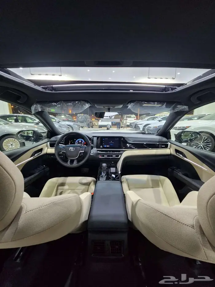 كامري LE فتحه سقف 2025 بنزين السعر 127075 5