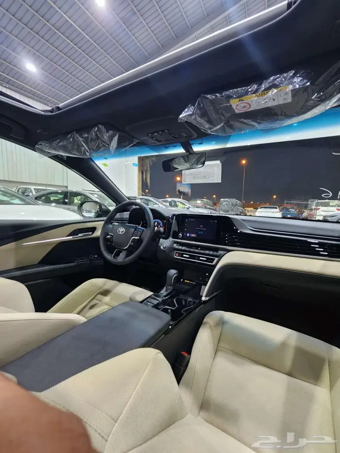 كامري LE فتحه سقف 2025 بنزين السعر 127075 9