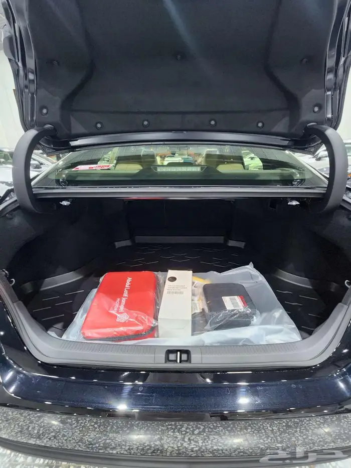 كامري LE فتحه سقف 2025 بنزين السعر 127075 16