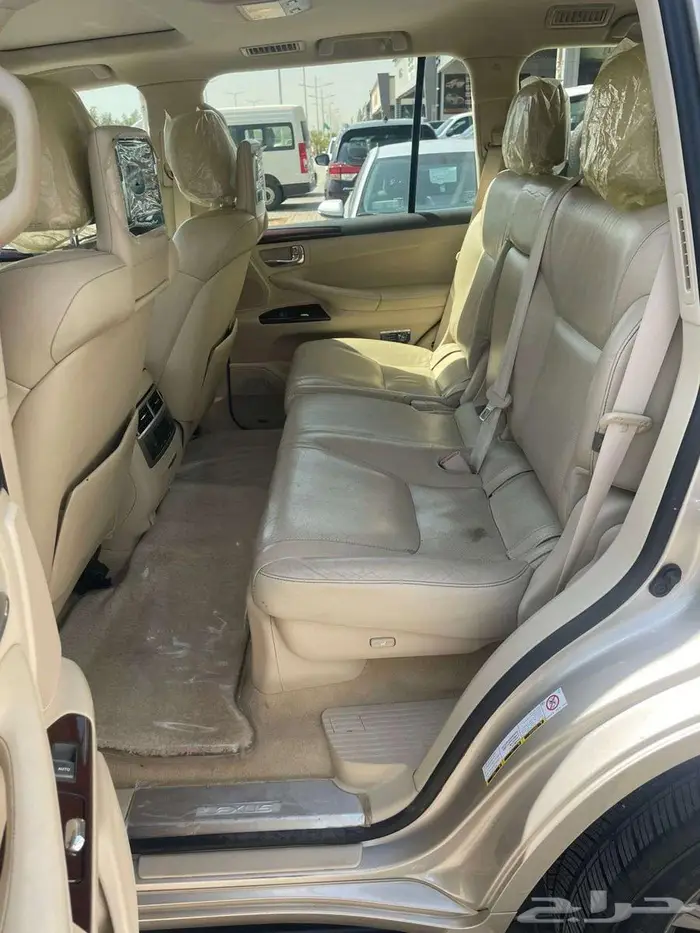 لكزس LX -570 سعودي 2015 فل كامل 27