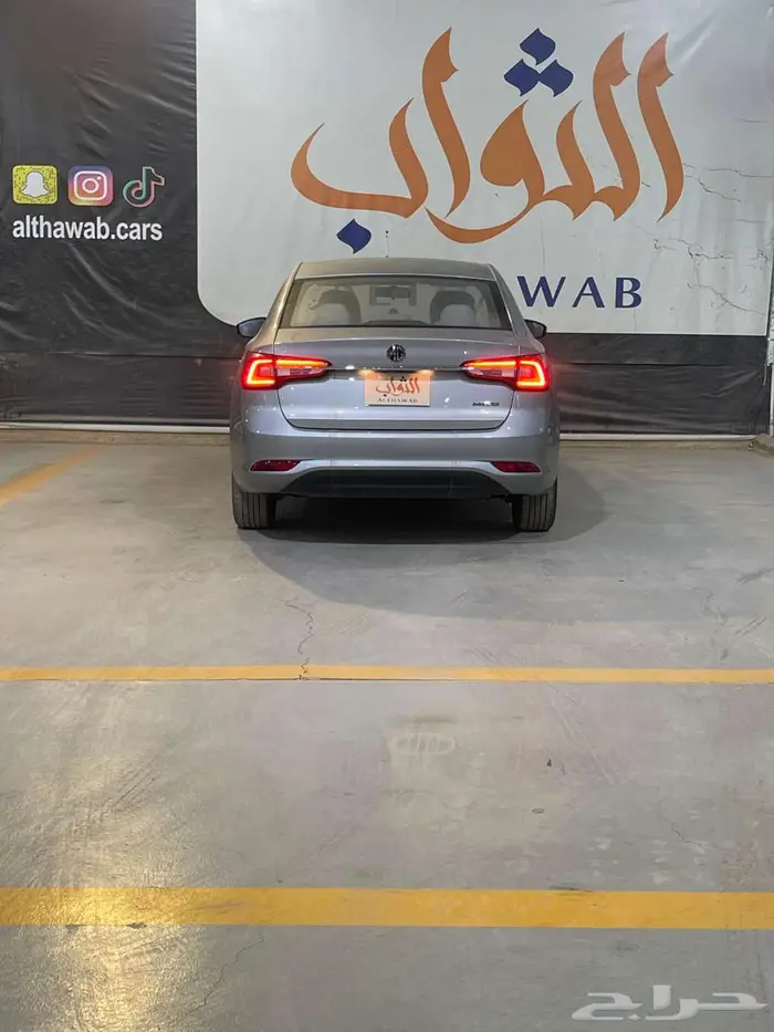 ام جي 5 ستاندر 2025 ابيض وفضي متوفر لدي الثواب 5