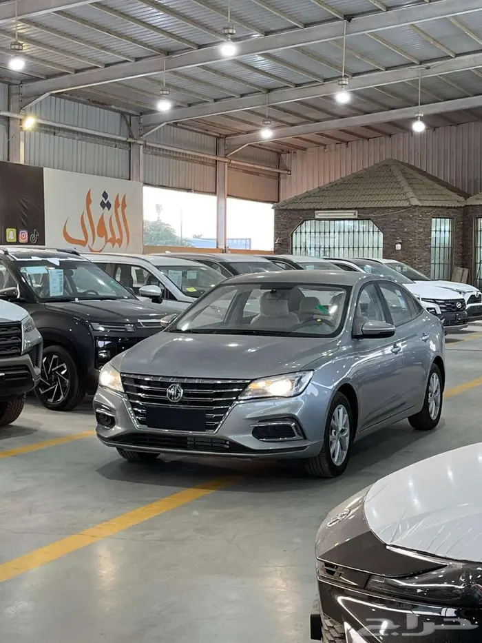 ام جي 5 ستاندر 2025 ابيض وفضي متوفر لدي الثواب 7