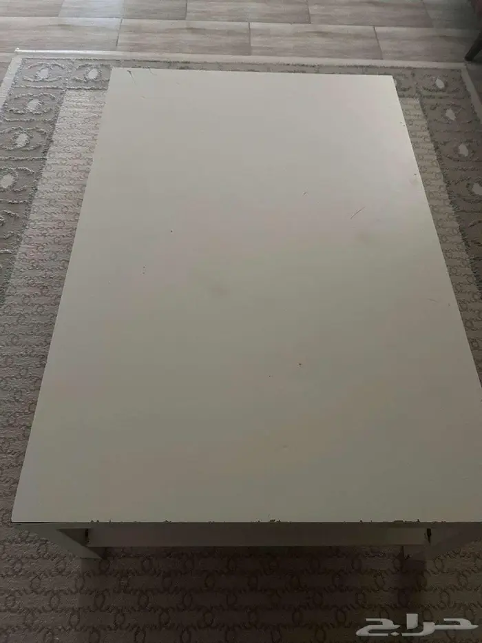 طاوله حجم كبير من ايكيا 0