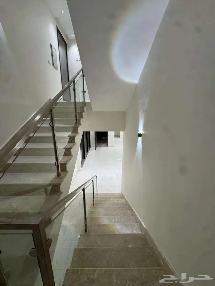 فيلا جديدة للإيجار ب 52 ألف   حي المشرقية   تصميم iHome 6