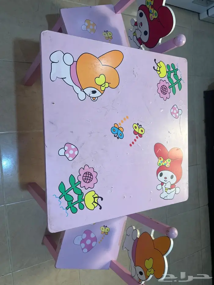 طاولة مع كرسيين للاطفال 0