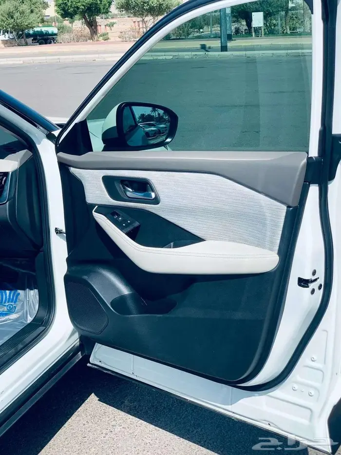 نيسان إكس تريل 2023   S 4WD 7 مقاعد للبيع 6