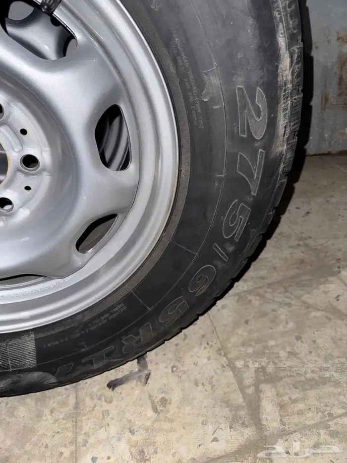 جنوط F150 بكفراتها 1