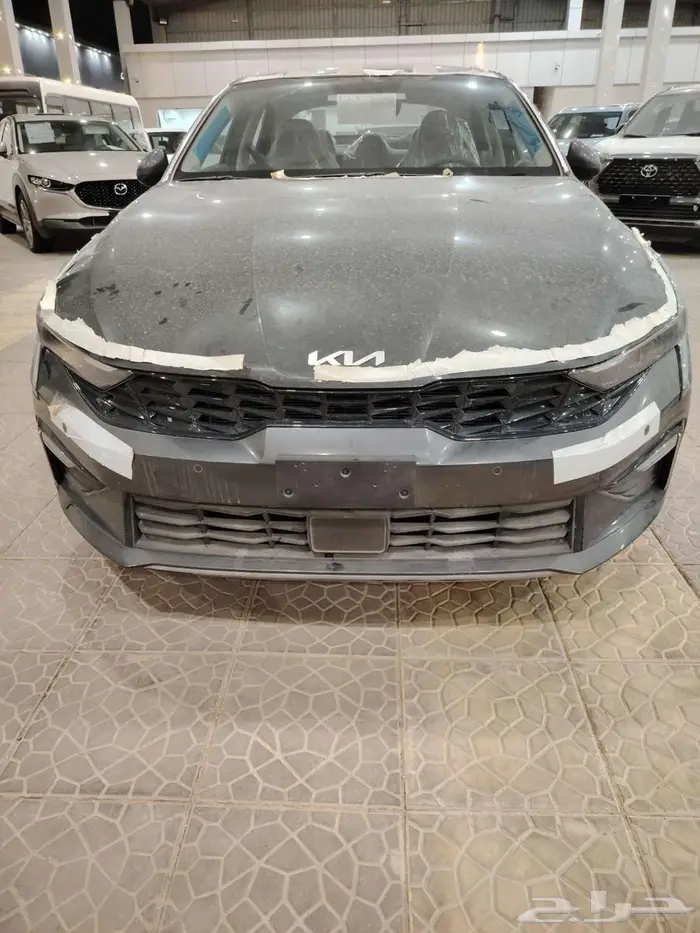 كيا K5 ستاندر مطور بصمة بانوراما لون اسود 2025 سعودي 1