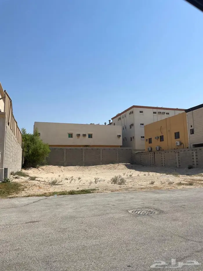 للبيع أرض في المنار بالدمام مساحة 720 8