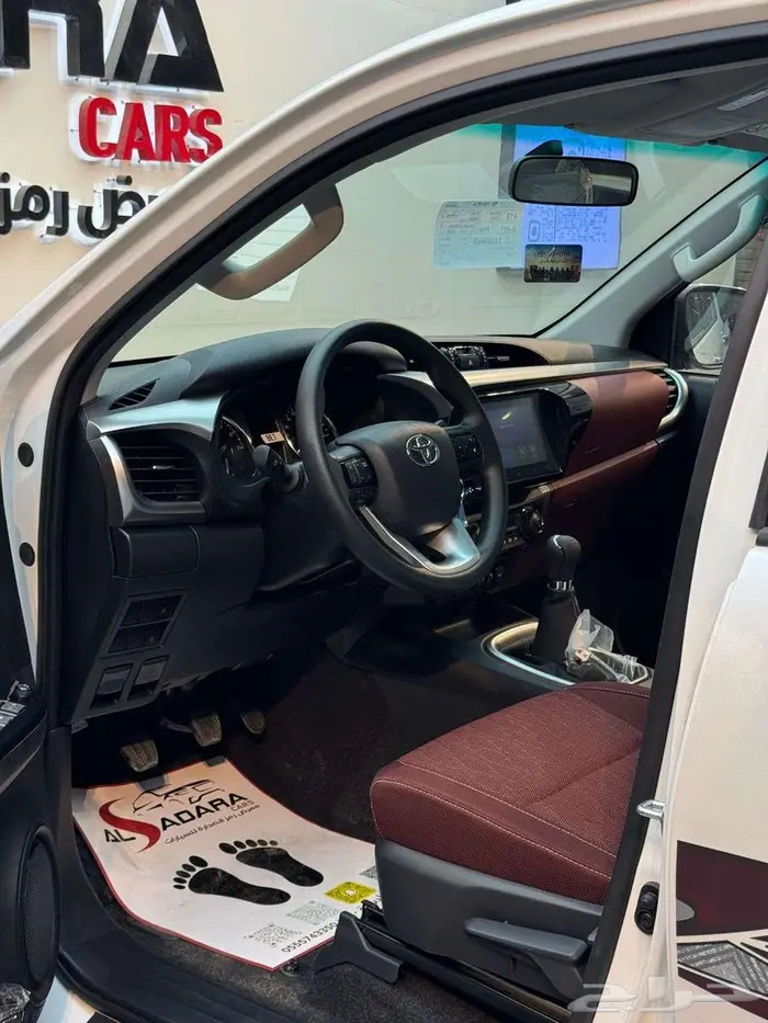 تويوتا هايلكس SGLX قير عادي بنزين 2025 8