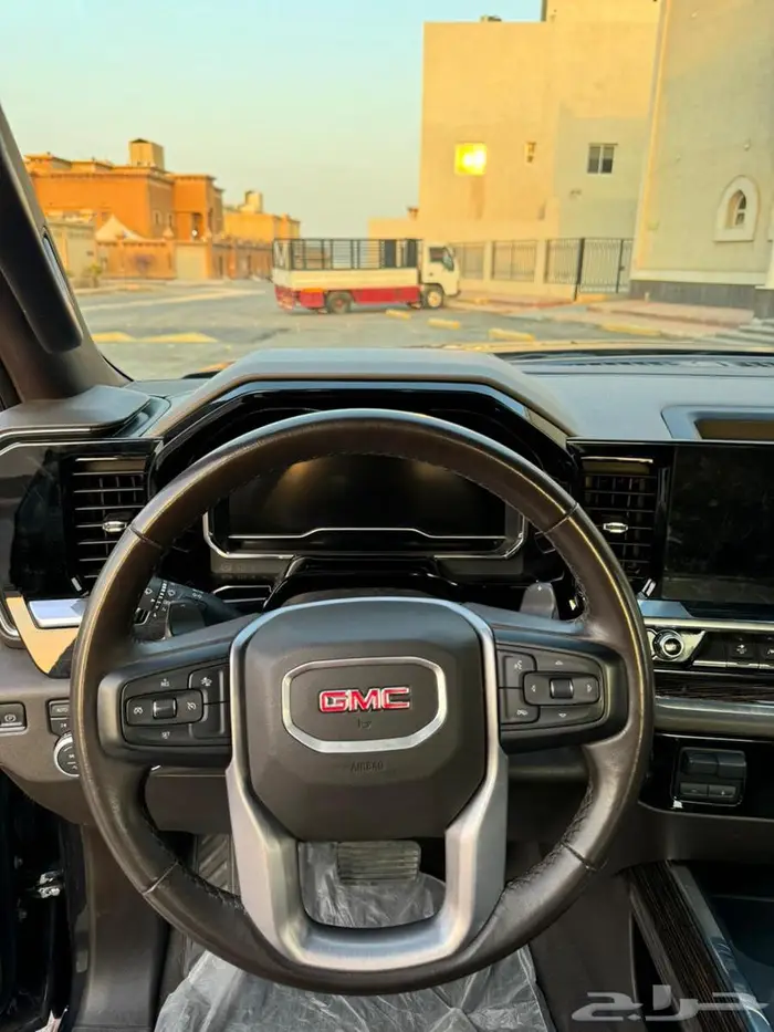 جي أم سي سييرا 2023 الفيشين 24