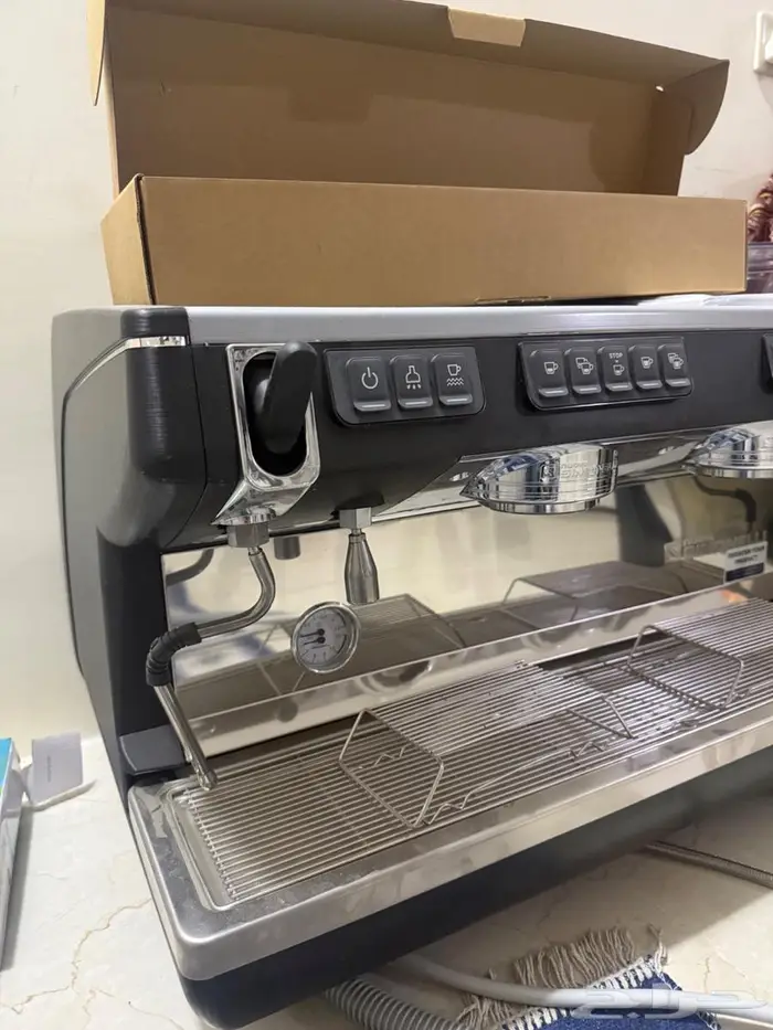 نوفا سيمونلي ابيا لايف آلة الاسبيرسو و مطحنة الاسبيرسو MDXS 1