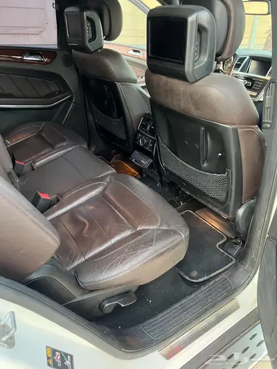 مرسيدس جي ال 500 موديل 2015 index