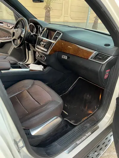 مرسيدس جي ال 500 موديل 2015 index